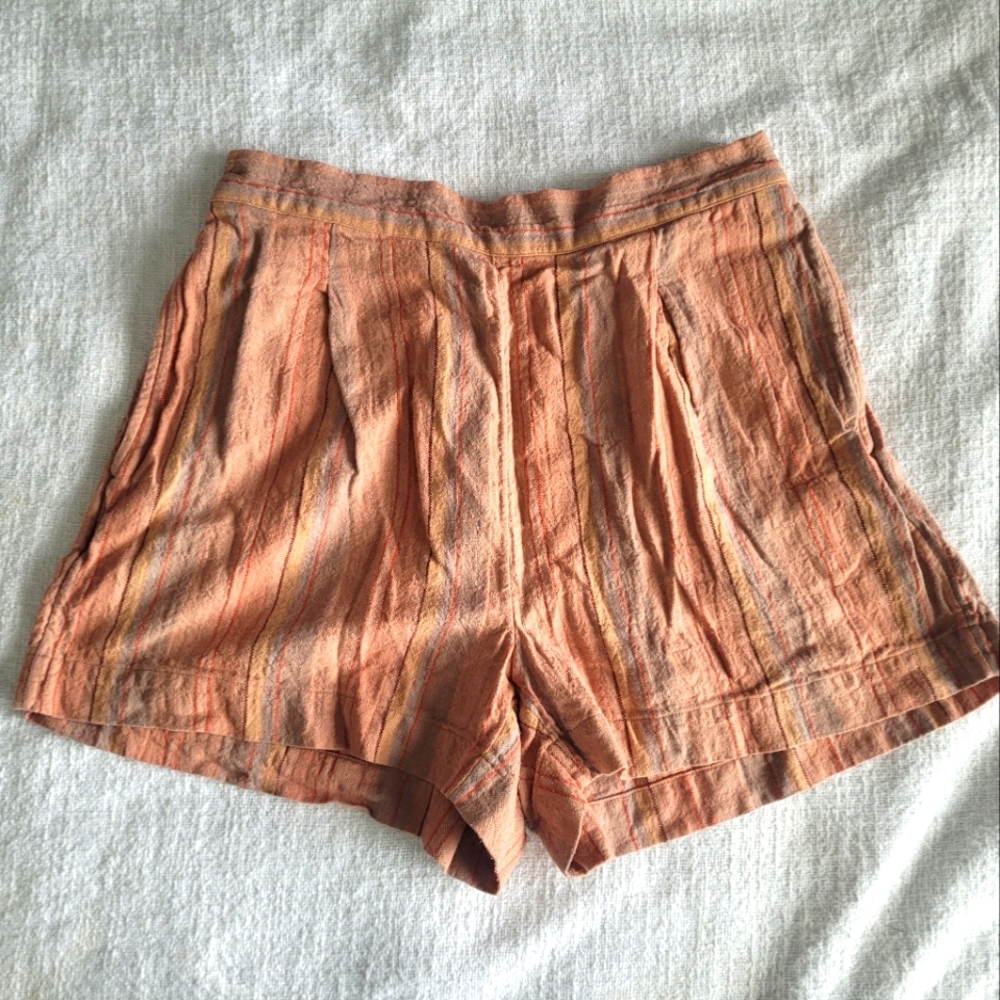 Madewell Shorts, Size Medium, Peachy striped pattern.